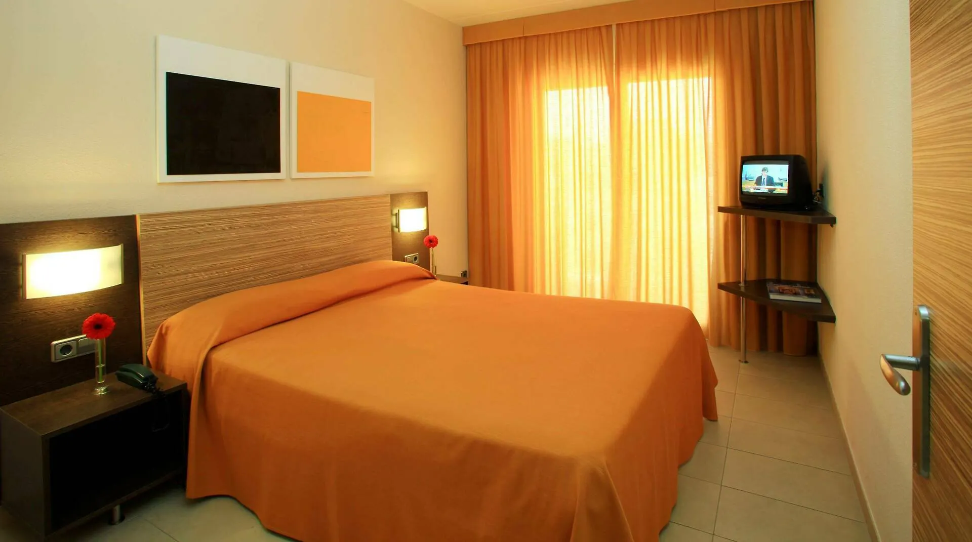 Aqua Hotel Bertran Park Lloret de Mar 4*,